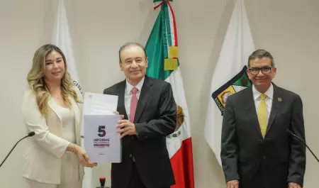 Gobernador entrega su Quinto Informe al Congreso del Estado