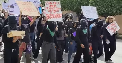 Protesta de estudiantes de la UAEM