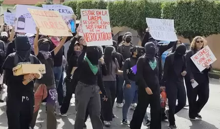 Protesta de estudiantes de la UAEM