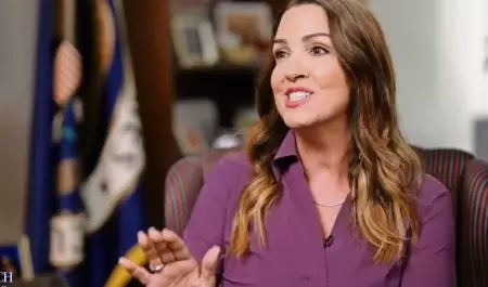 Sara Carter, directora de la Oficina de Pol�tica Nacional de Estados Unidos cont