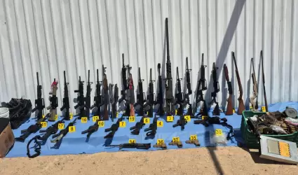 Aseguran m�s de 40 armas largas en Puerto Pe�asco