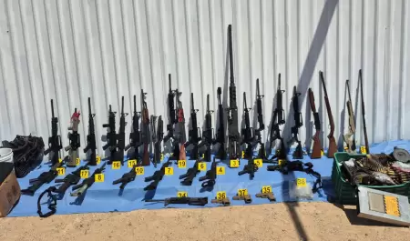 Aseguran m�s de 40 armas largas en Puerto Pe�asco