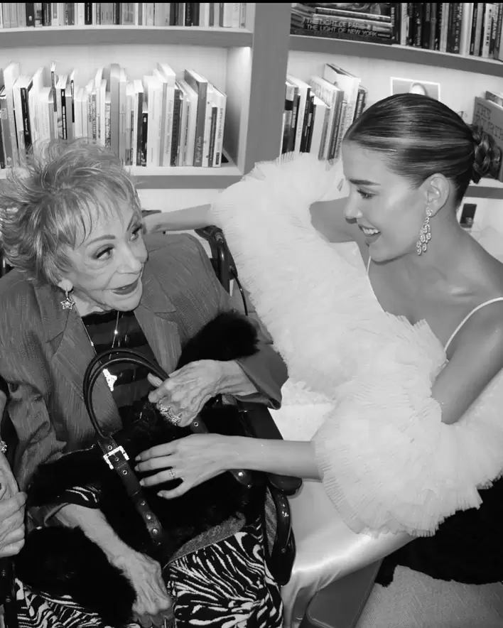 Michellle Salas, Silvia Pinal