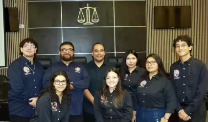 Alumnos de la Unison