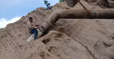 Agua de Hermosillo, tuber�a