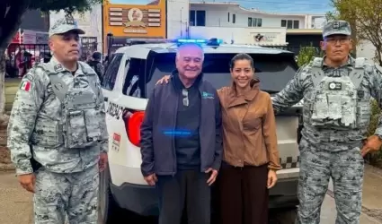 Ernesto Ruffo llega a su casa en Ensenada