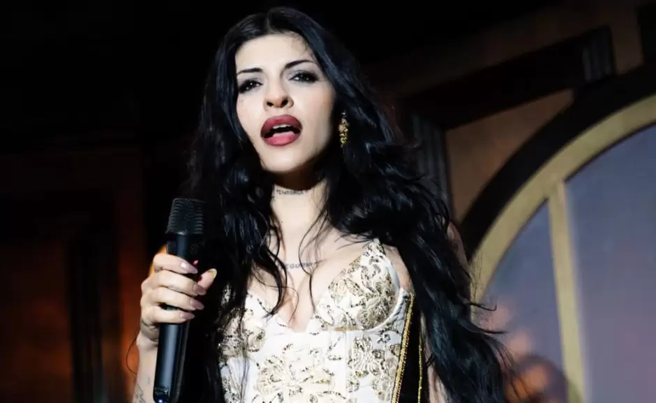 Cazzu, cantante