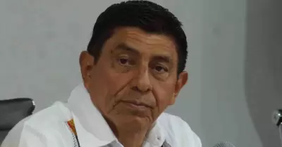 Salom�n Jara Cruz, gobernador de Oaxaca