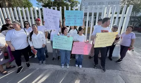 Protesta en el hospital del Issste