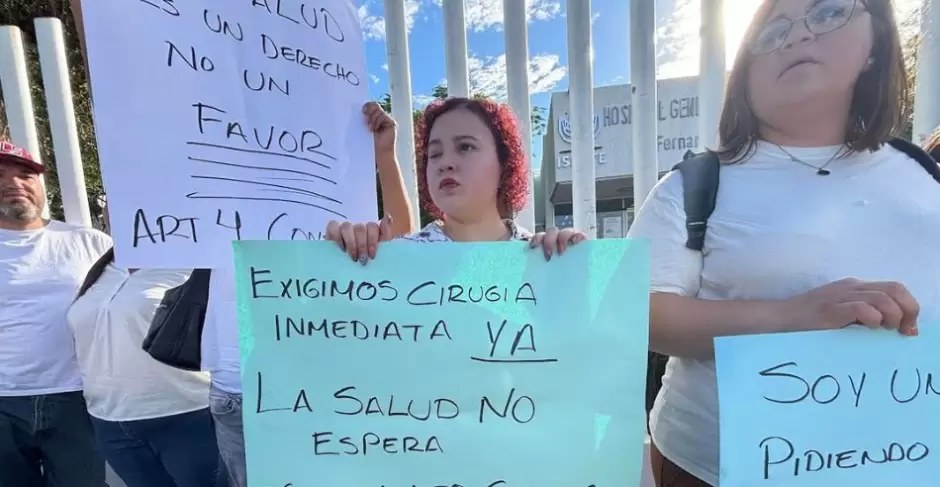 Protesta para exigir cirugía para Marianne Lizeth Santacruz Salazar