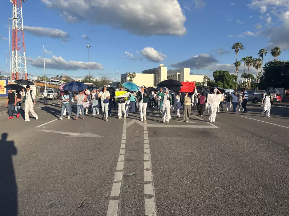 Trabajadores del IMSS en Hermosillo