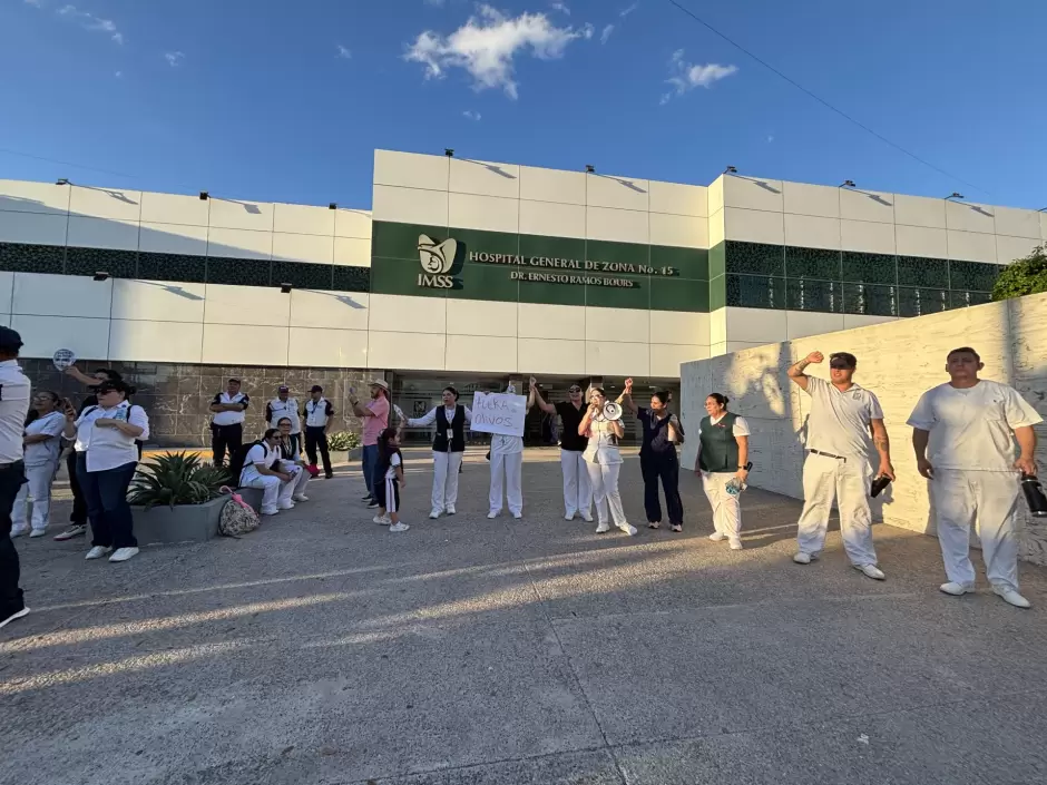 Trabajadores del IMSS en Hermosillo