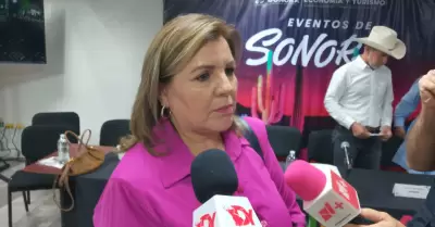 Nora Biebrich alcaldesa de Bacanora