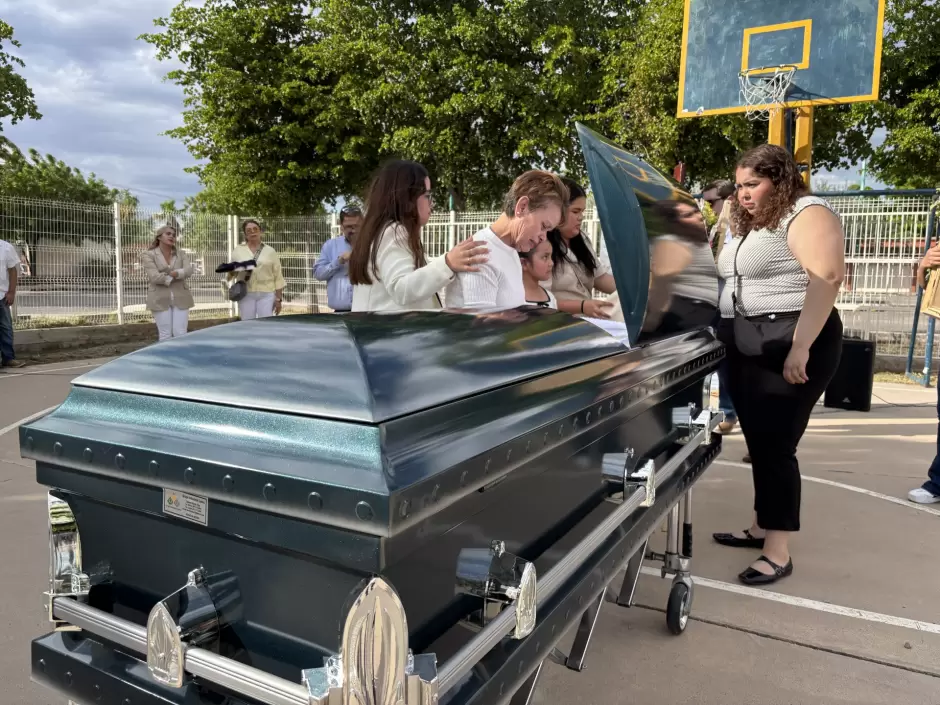 Honran memoria de Yeniseth Cortés.
