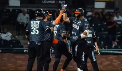 Naranjeros gana 10-6 ante los Mayos