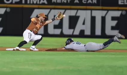 Naranjeros vence 6-3 a Jaguares de Nayarit