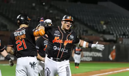 Naranjeros contra Jaguares de Nayarit