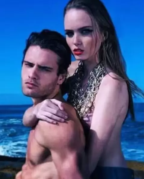 En su faceta de modelo.