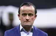 Mikel Arriola mueve las piezas