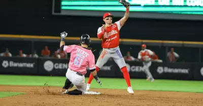 Naranjeros frente a Venados